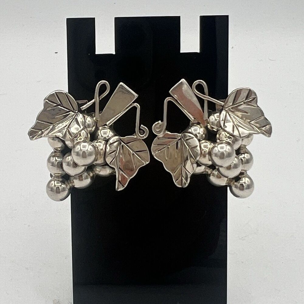 Vintage Taxco Mexico Chunky Figural Bunch grapes Sterling Silver .925 Earrings